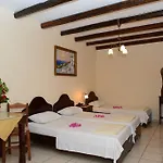 アパートホテル Sun Of Mykonos 3*