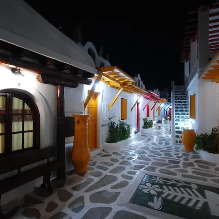 صن أوف ميكونوس استوديوز 3*