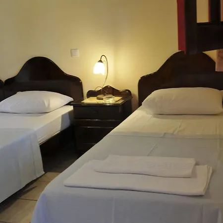 صن أوف ميكونوس استوديوز 3*